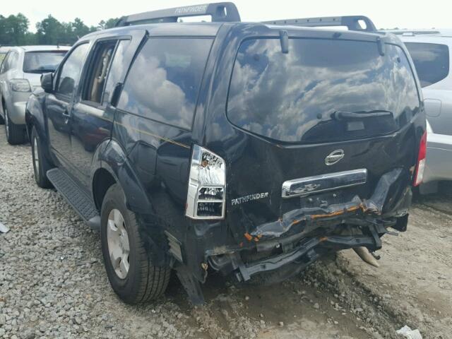 5N1AR18U25C773173 - 2005 NISSAN PATHFINDER BLACK photo 3