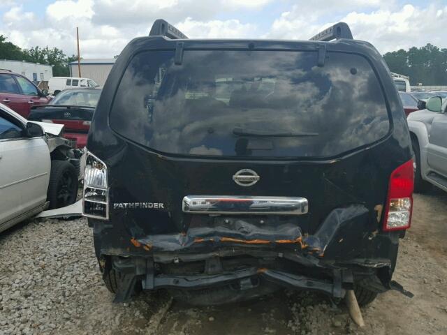 5N1AR18U25C773173 - 2005 NISSAN PATHFINDER BLACK photo 9