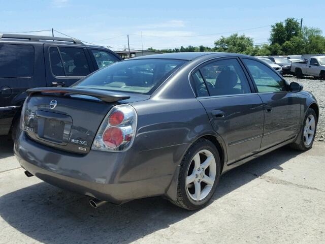 1N4BL11D96N421806 - 2006 NISSAN ALTIMA SE GRAY photo 4