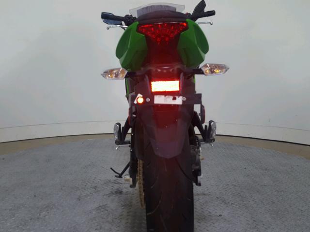 JKAEXEE11GDA22363 - 2016 KAWASAKI EX650 E GREEN photo 18