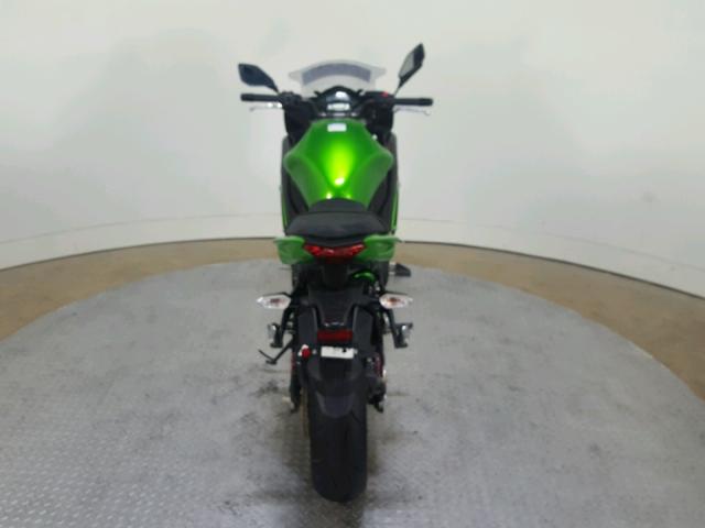 JKAEXEE11GDA22363 - 2016 KAWASAKI EX650 E GREEN photo 9