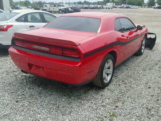 2C3CDYAG3EH126971 - 2014 DODGE CHALLENGER RED photo 4