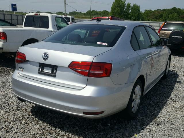 3VW2K7AJXFM279785 - 2015 VOLKSWAGEN JETTA BASE SILVER photo 4
