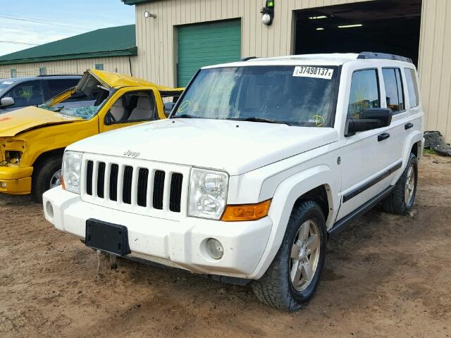 1J8HG48N16C237716 - 2006 JEEP COMMANDER WHITE photo 2