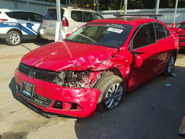 3VWBX7AJ9CM319836 - 2012 VOLKSWAGEN JETTA SE RED photo 2