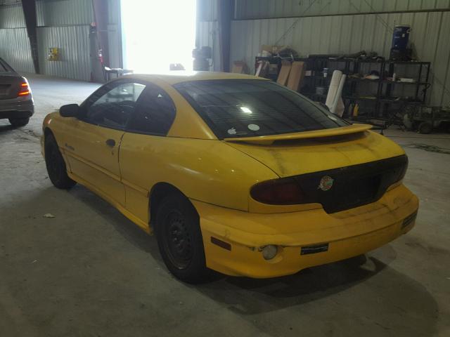 1G2JB12F027292236 - 2002 PONTIAC SUNFIRE SE YELLOW photo 3