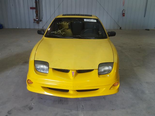 1G2JB12F027292236 - 2002 PONTIAC SUNFIRE SE YELLOW photo 9