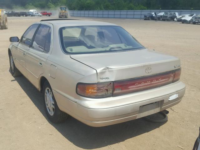 4T1VK13EXPU079396 - 1993 TOYOTA CAMRY XLE GOLD photo 3