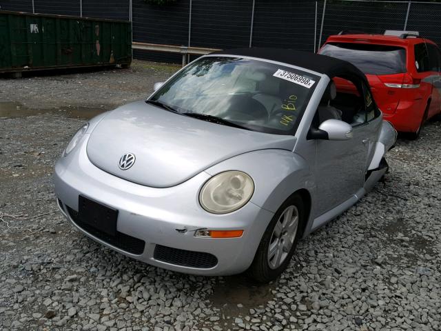 3VWRF31Y76M323136 - 2006 VOLKSWAGEN NEW BEETLE 银色 照片 2
