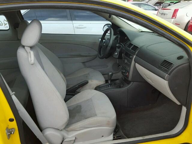 1G1AK15FX77388012 - 2007 CHEVROLET COBALT YELLOW photo 5