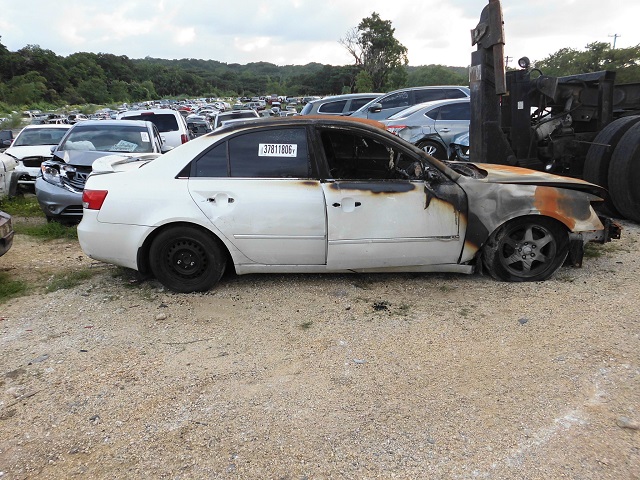 KMHEU46C16A122836 - 2006 HYUNDAI SONATA WHITE photo 6