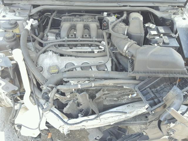 1FAHP2EW6BG180673 - 2011 FORD TAURUS SEL SILVER photo 7