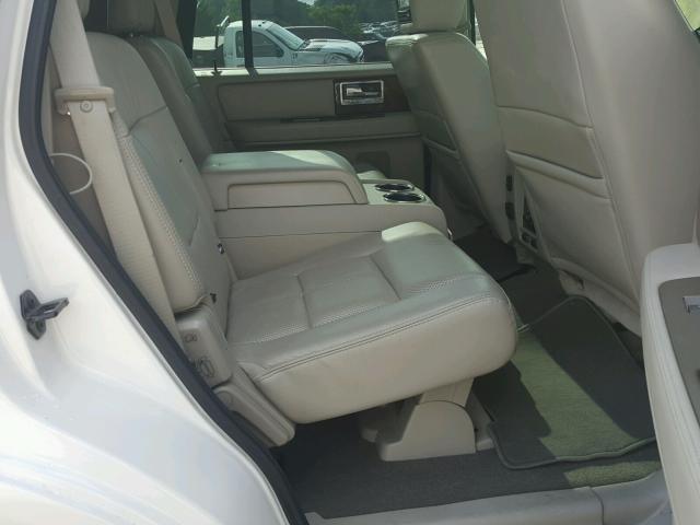 5LMJJ2J59CEL01454 - 2012 LINCOLN NAVIGATOR 白色 照片 6