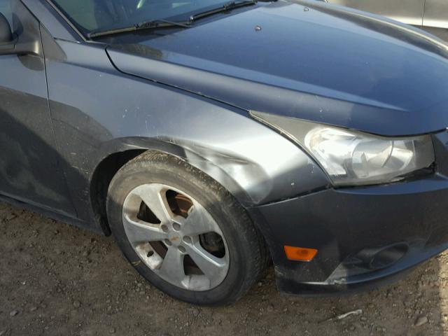 1G1PA5SH2D7172077 - 2013 CHEVROLET CRUZE LS GRAY photo 9