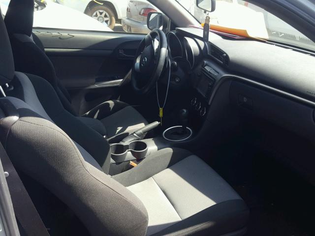 JTKJF5C76FJ013260 - 2015 TOYOTA SCION TC 灰色 照片 5