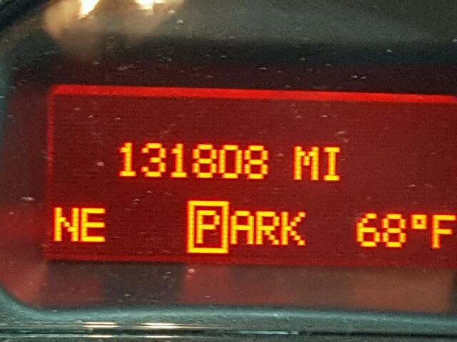 2G2WP552271175379 - 2007 PONTIAC GRAND PRIX GRAY photo 8