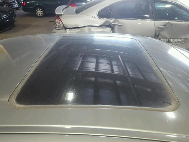 2G2WP552271175379 - 2007 PONTIAC GRAND PRIX GRAY photo 9