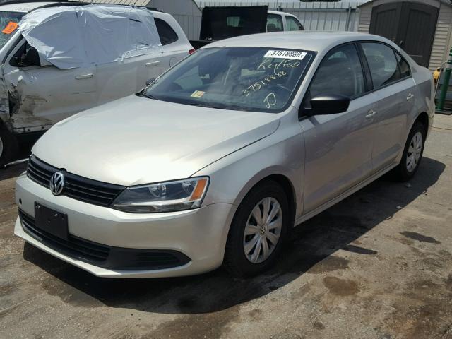 3VW2K7AJ0BM332441 - 2011 VOLKSWAGEN JETTA BASE 银色 照片 2