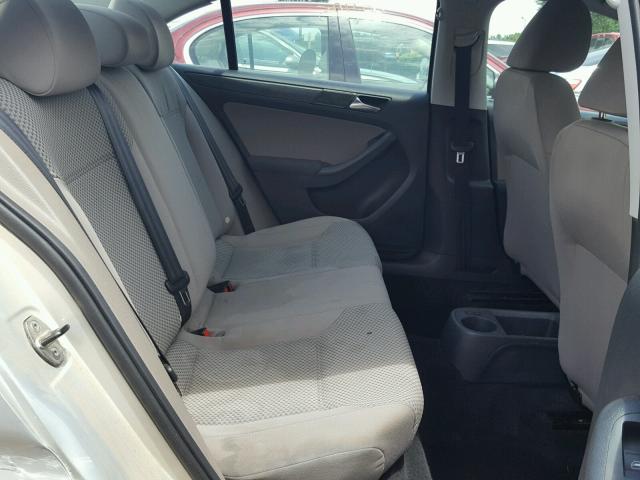 3VW2K7AJ0BM332441 - 2011 VOLKSWAGEN JETTA BASE 银色 照片 6