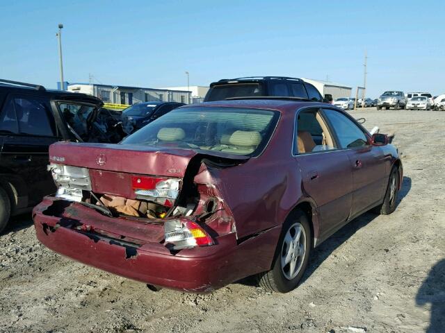 JT8BF22G4V0057207 - 1997 LEXUS ES RED photo 4