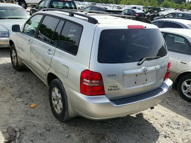 JTEHF21A730110256 - 2003 TOYOTA HIGHLANDER SILVER photo 3