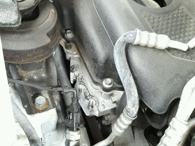 5XYZU3LB1FG285188 - 2015 HYUNDAI SANTA FE S 白色 照片 9