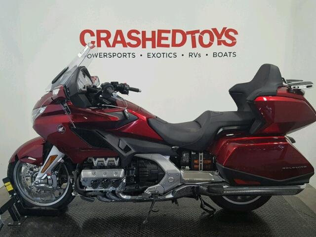 JH2SC7958JK001269 - 2018 HONDA GL1800 D RED photo 3