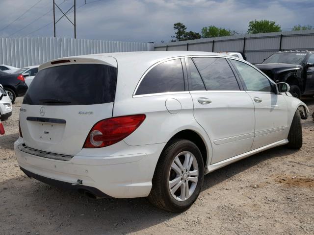 4JGCB22E88A076563 - 2008 MERCEDES-BENZ R 320 CDI WHITE photo 4