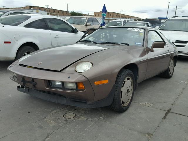 WP0JB092XDS861313 - 1983 PORSCHE 928 S BROWN photo 2