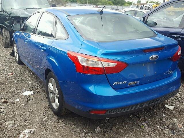 1FADP3F26EL234677 - 2014 FORD FOCUS BLUE photo 3