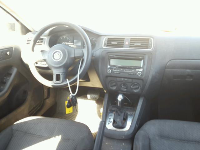 3VW2K7AJ1BM347725 - 2011 VOLKSWAGEN JETTA BASE 黑色 照片 9