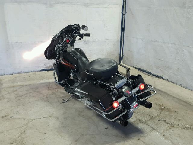 1HD1FCW175Y602213 - 2005 HARLEY-DAVIDSON FLHTCUI BLACK photo 3