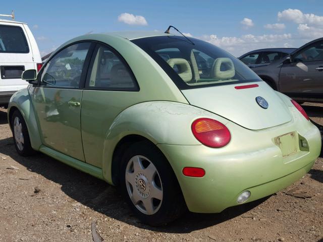 3VWCA21C2YM409881 - 2000 VOLKSWAGEN NEW BEETLE 绿色 照片 3