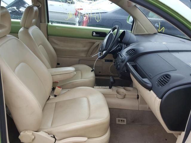 3VWCA21C2YM409881 - 2000 VOLKSWAGEN NEW BEETLE 绿色 照片 5