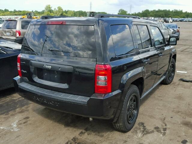 1J4NF1GBXAD675263 - 2010 JEEP PATRIOT SP BLACK photo 4