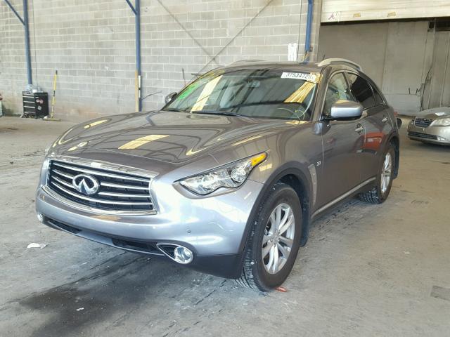 JN8CS1MW2GM400578 - 2016 INFINITI QX70 GRAY photo 2