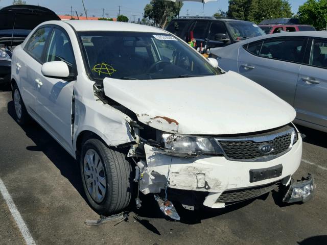 KNAFT4A2XC5623168 - 2012 KIA FORTE LX WHITE photo 1