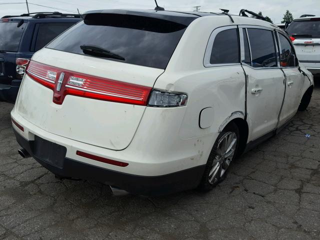 2LMHJ5AT9CBL52969 - 2012 LINCOLN MKT WHITE photo 4