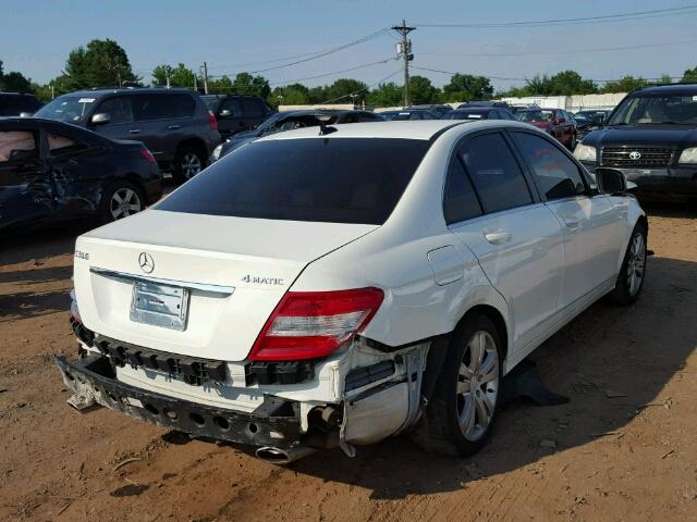 WDDGF81X28F072369 - 2008 MERCEDES-BENZ C 300 4MAT WHITE photo 4