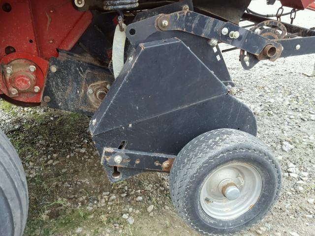 HBJ0007630 - 2004 CASE HAY BALER RED photo 10