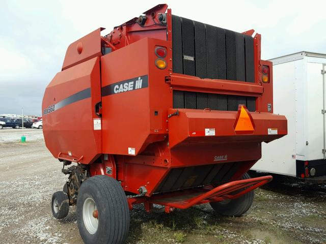 HBJ0007630 - 2004 CASE HAY BALER RED photo 3