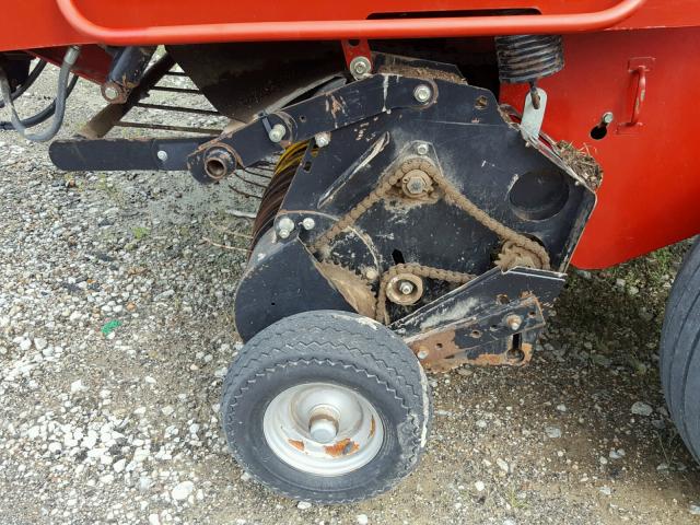 HBJ0007630 - 2004 CASE HAY BALER RED photo 9