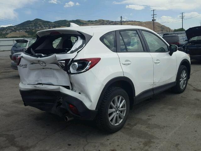 JM3KE4BY6G0637674 - 2016 MAZDA CX-5 SPORT WHITE photo 4