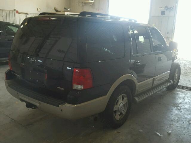 1FMFU18585LA47864 - 2005 FORD EXPEDITION BLACK photo 4