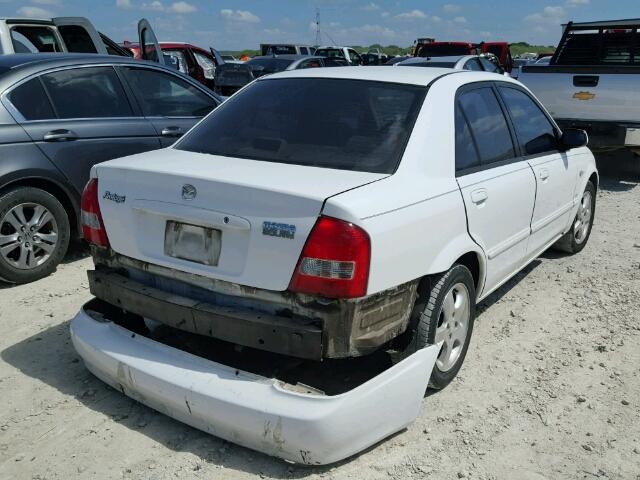 JM1BJ226721623275 - 2002 MAZDA PROTEGE DX WHITE photo 4