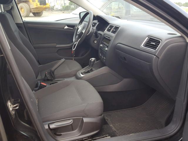 3VW2K7AJ6BM392367 - 2011 VOLKSWAGEN JETTA BASE Սև լուսանկար 5