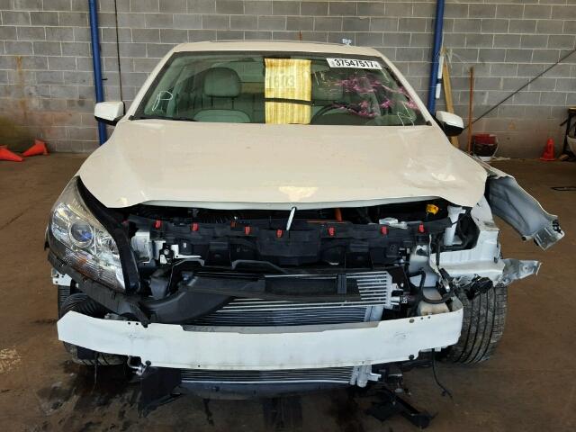 1G11F5RR2DF121481 - 2013 CHEVROLET MALIBU 2LT WHITE photo 9