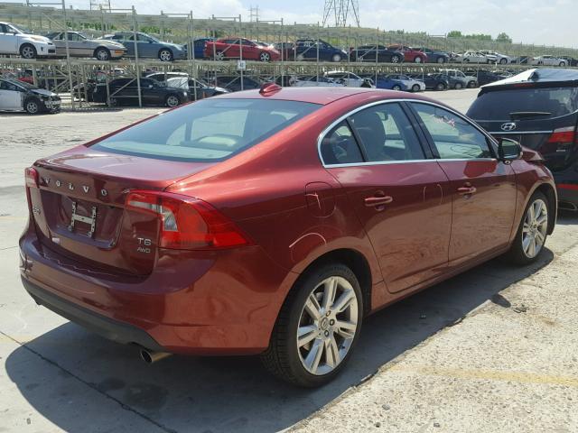 YV1902FH9C2022338 - 2012 VOLVO S60 T6 RED photo 4