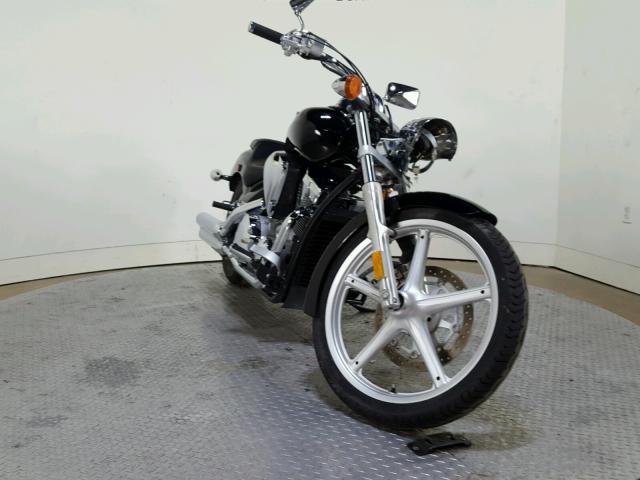 JH2SC6700AK000781 - 2010 HONDA VT1300 CS BLACK photo 2