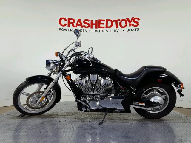 JH2SC6700AK000781 - 2010 HONDA VT1300 CS BLACK photo 5